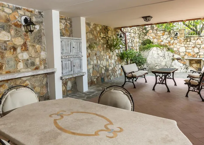 בית נופש Borgo Dell'uccellaia - Ametista *