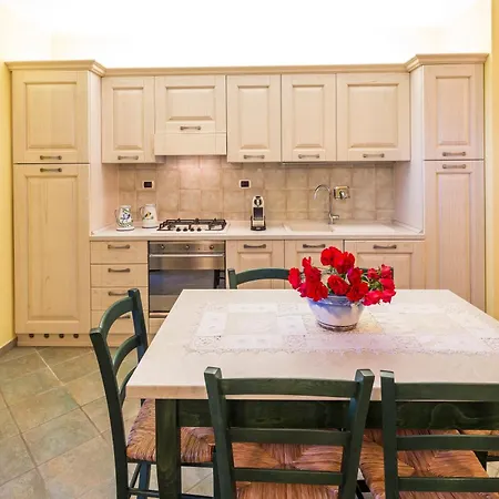 Borgo Dell'uccellaia - Ametista 度假居 *